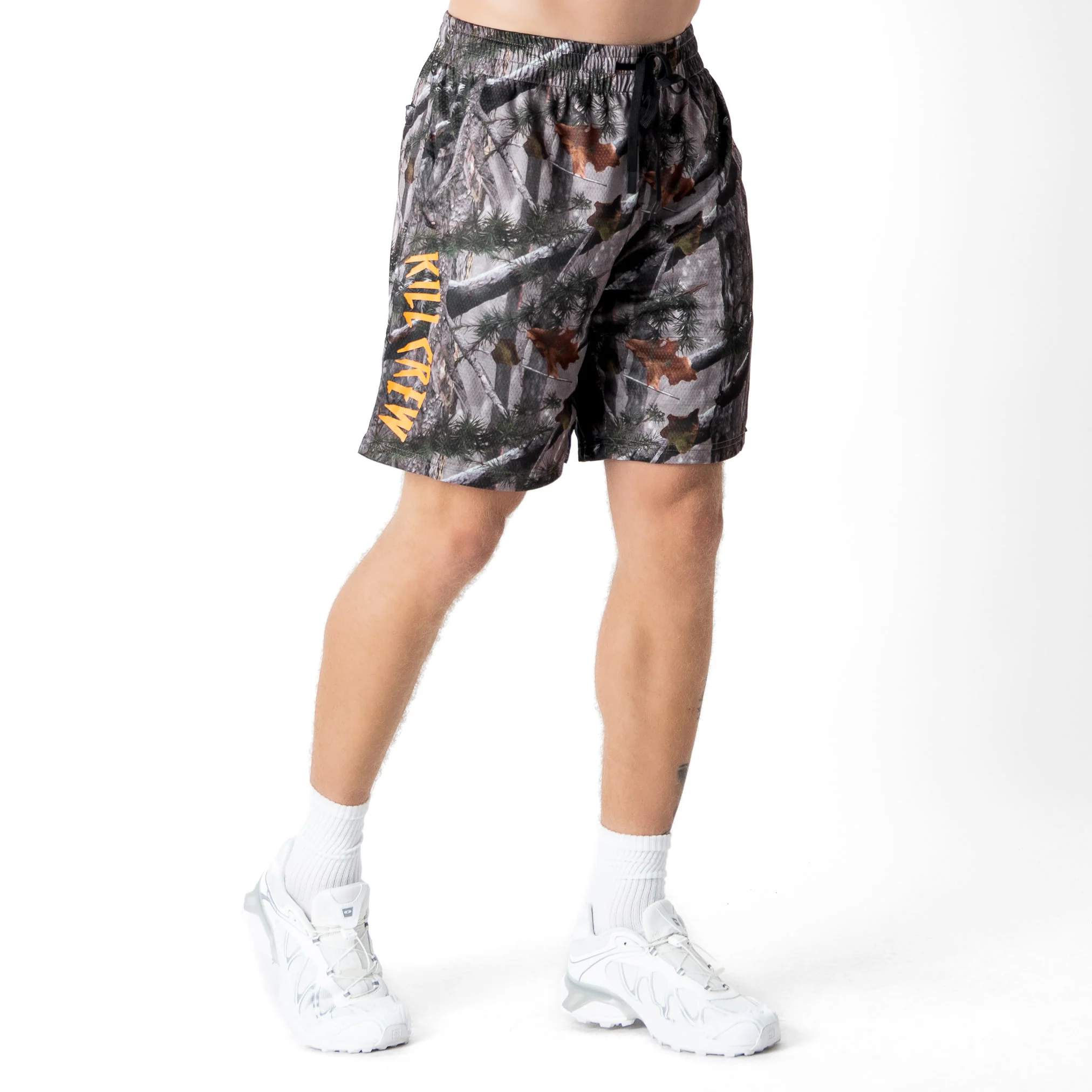 RELAXED CUT SHORTS EMBROIDERED FLAG - CAMO / ORANGE - Image 3