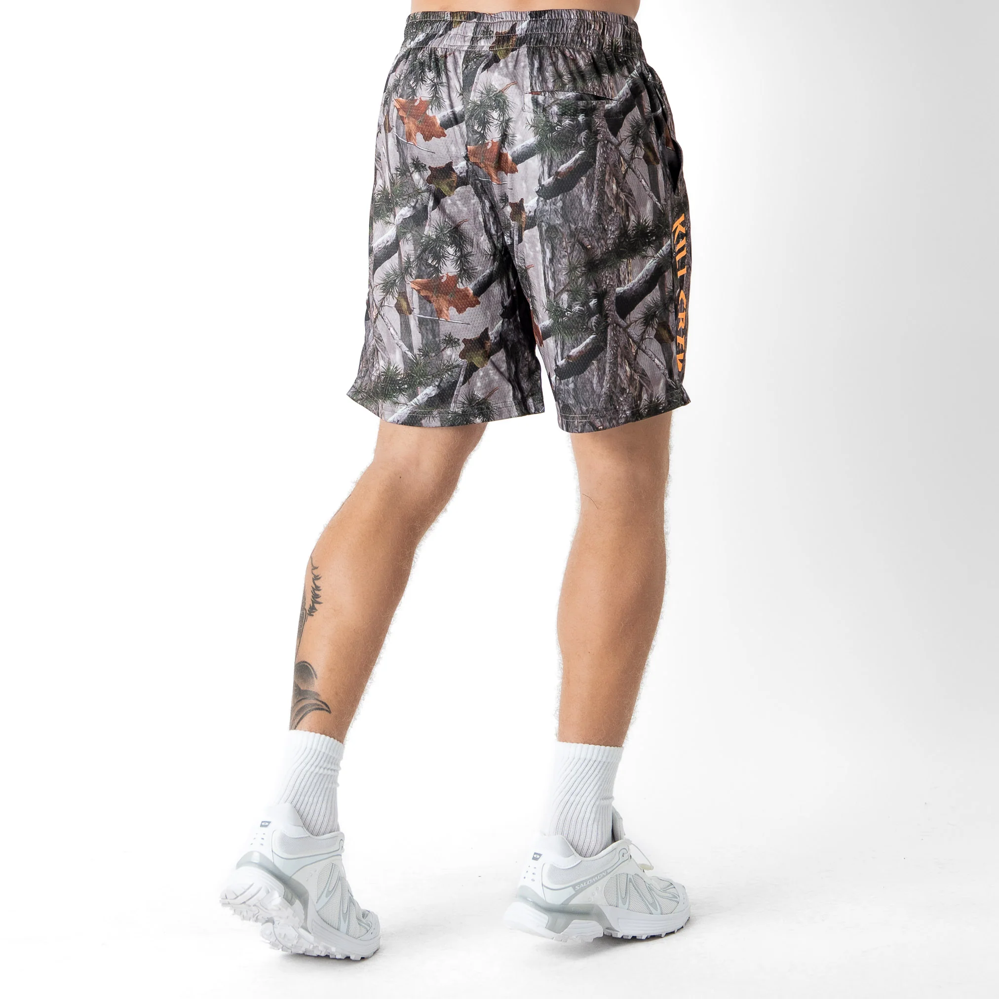 RELAXED CUT SHORTS EMBROIDERED FLAG - CAMO / ORANGE - Image 4