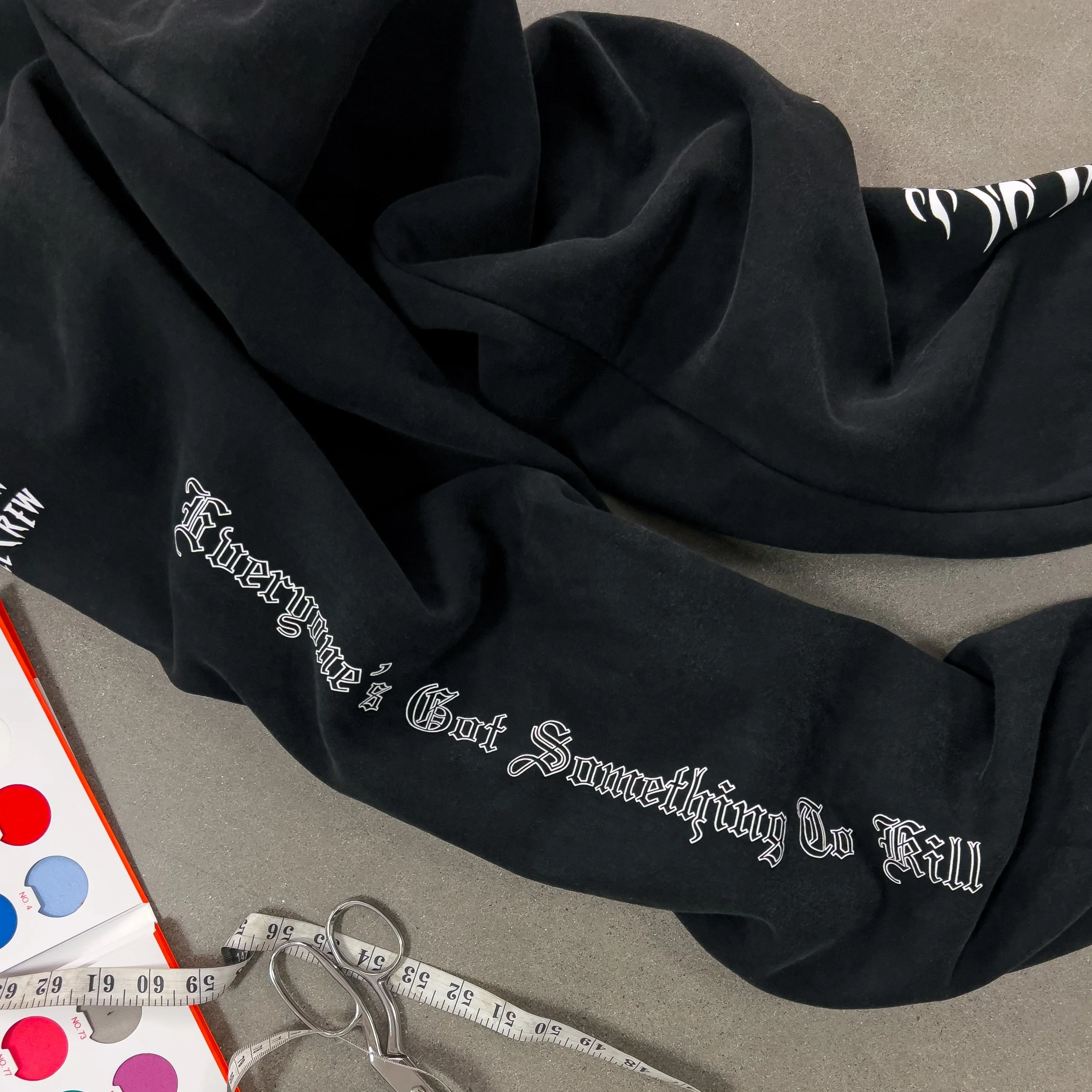 HEAVYWEIGHT LUX "WAR WOLF" SWEATPANTS - BLACK - Image 5