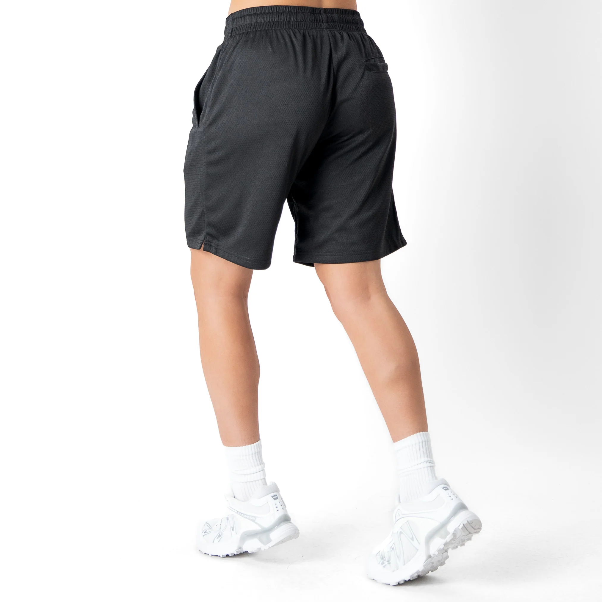 RELAXED CUT SHORTS CLASSIC - BLACKOUT - Image 6