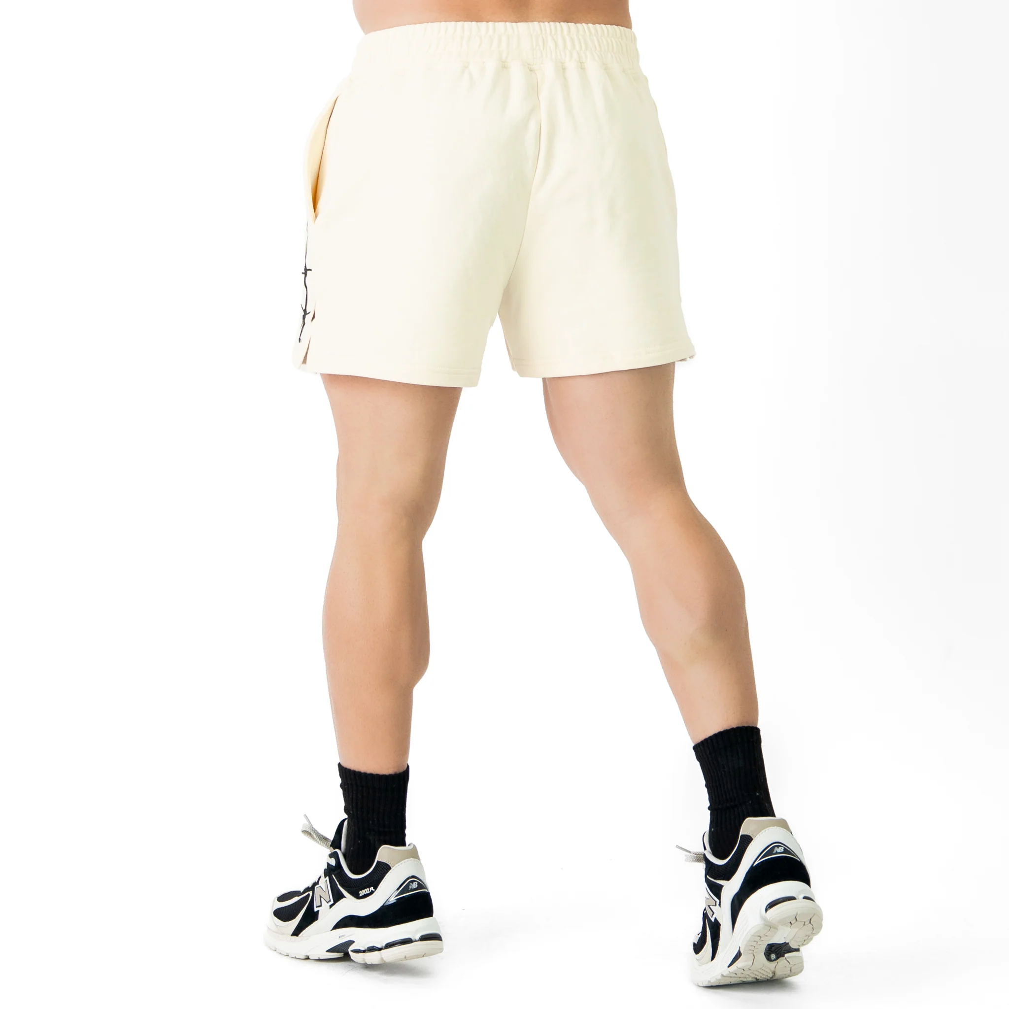 COTTON SHORTS (MID THIGH CUT) BARBWIRE - CREAM / BLACK - Image 4