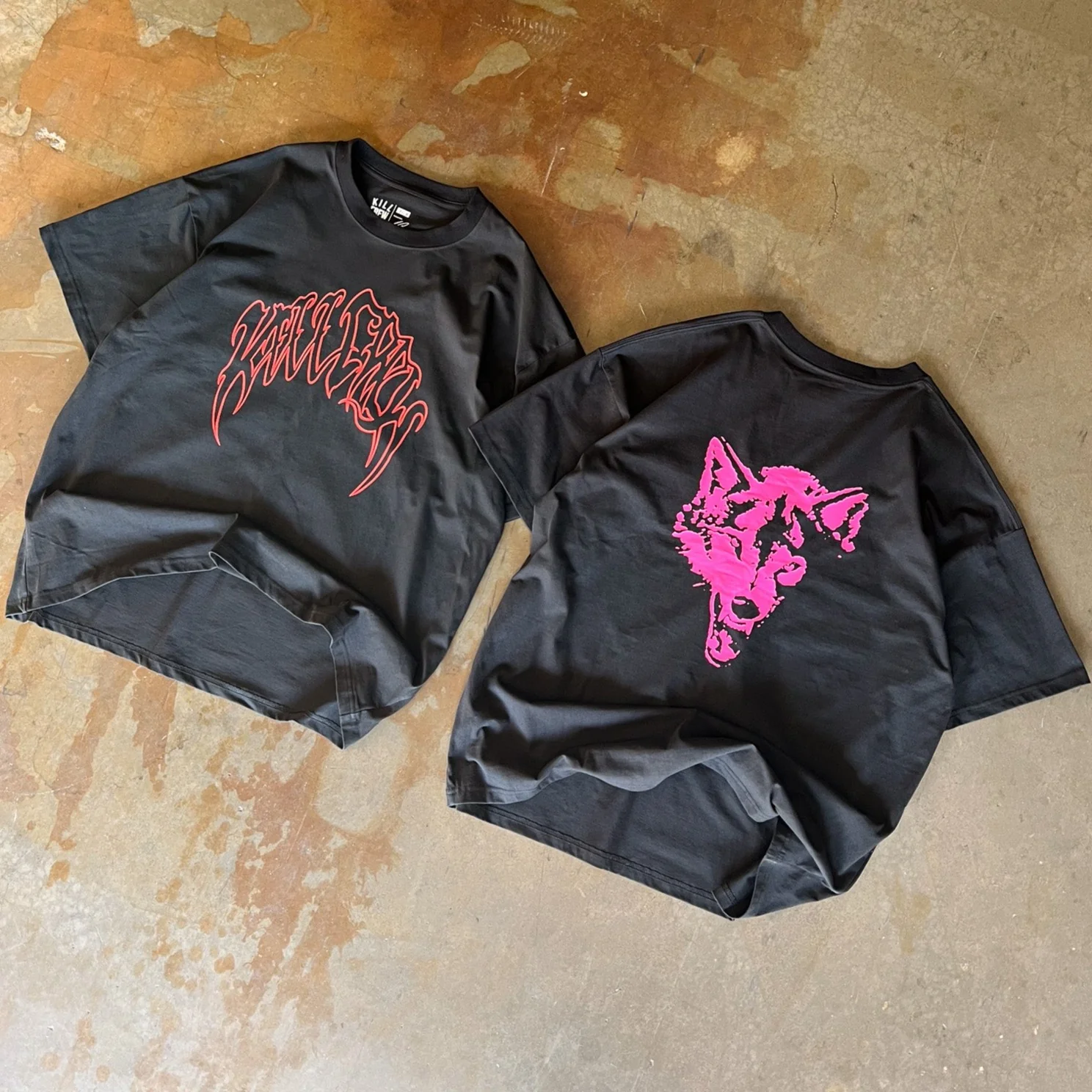 OVERSIZED "CLASSIC" T-SHIRT - BLACK / RED - Image 4