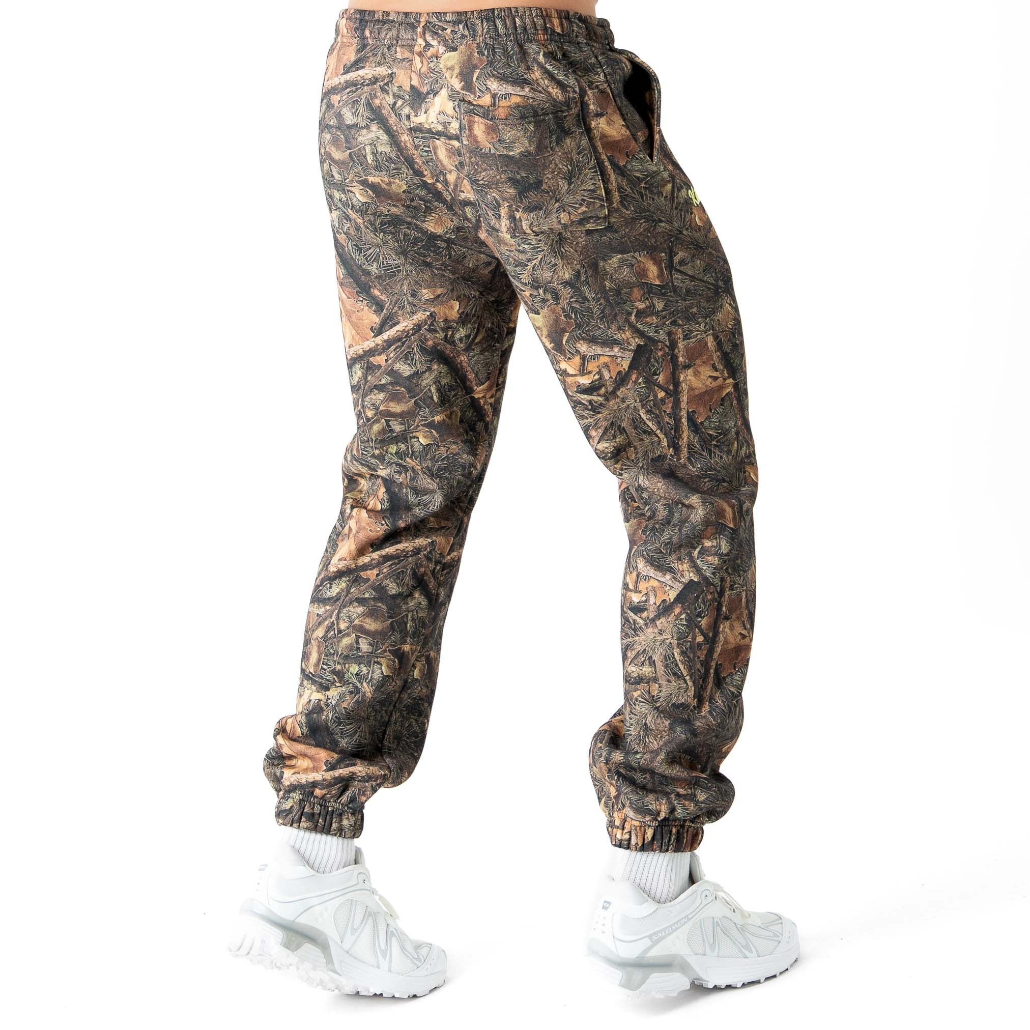 OVERSIZED LUX "SCRIPT" SWEATPANTS - CAMO / GREEN - Image 3