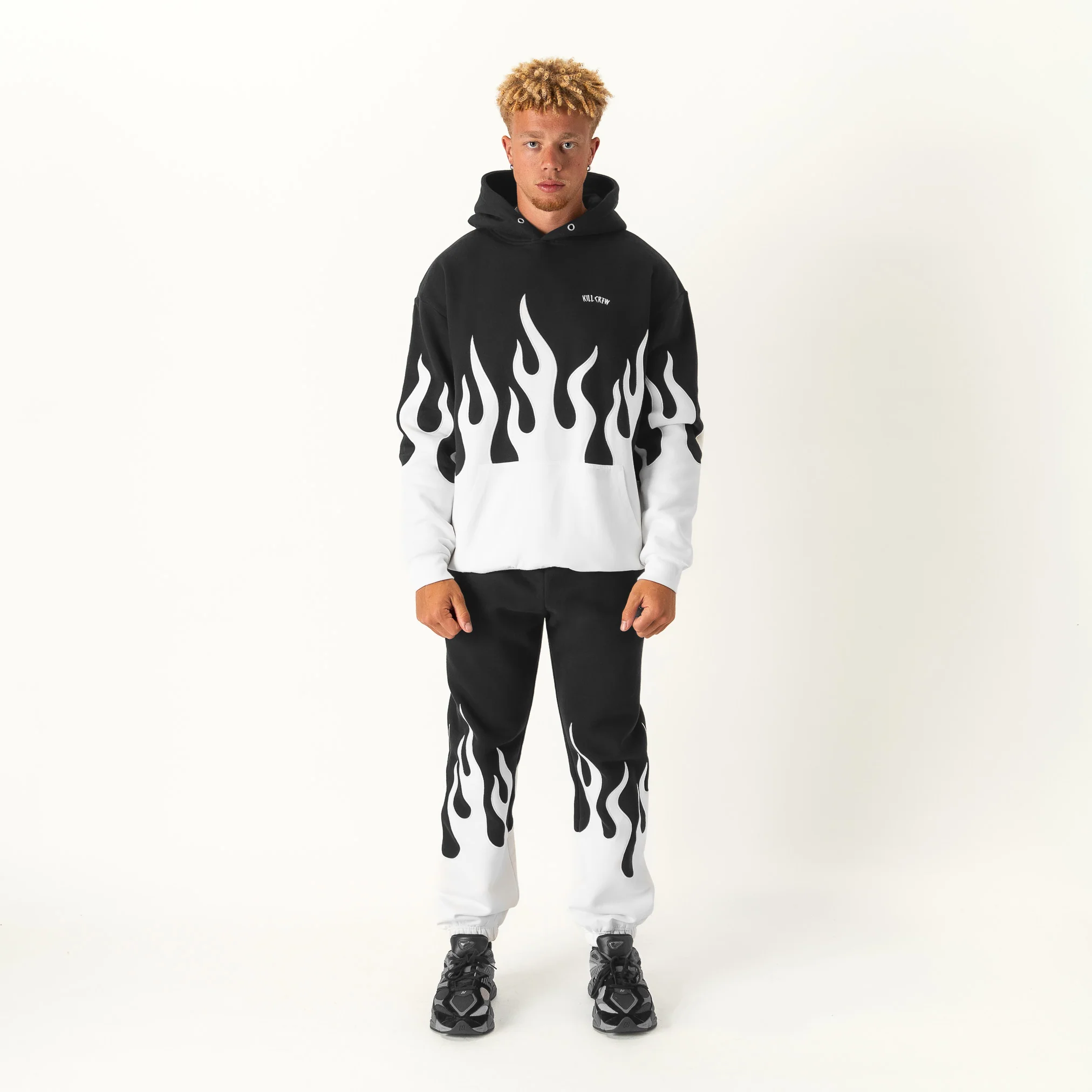OVERSIZED PREMIUM HEATER HOODIE - BLACK / WHITE - Image 3