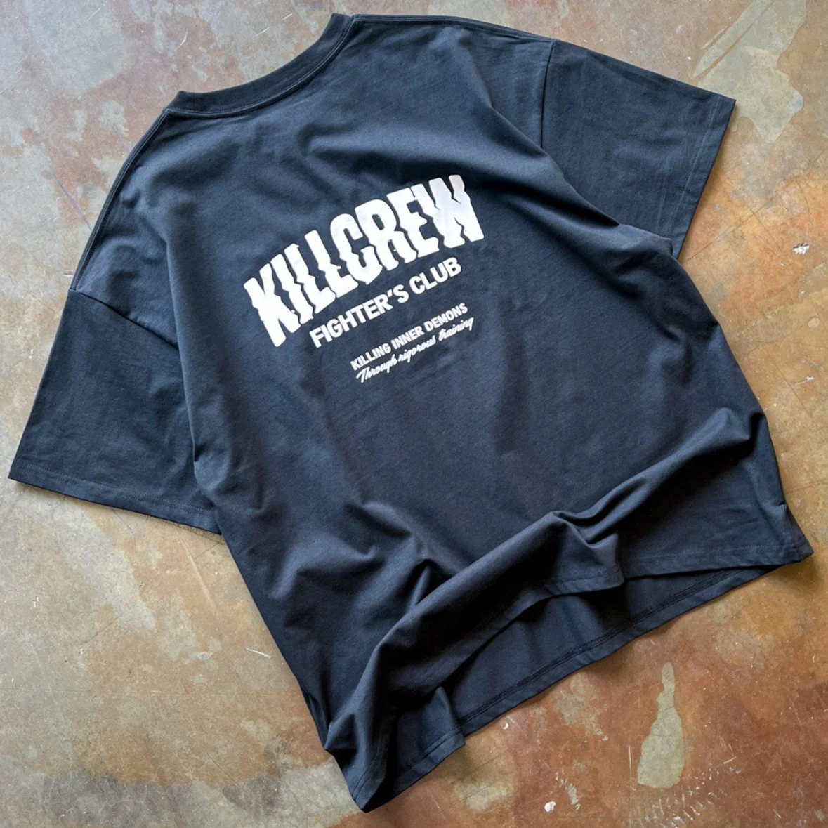 RELAXED FIT RIGOROUS TRAINING T-SHIRT - BLACK / WHITE - Image 3