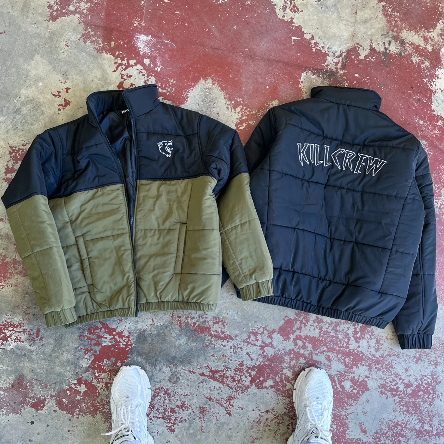 WOLF PUFFER JACKET - OLIVE / BLACK - Image 4