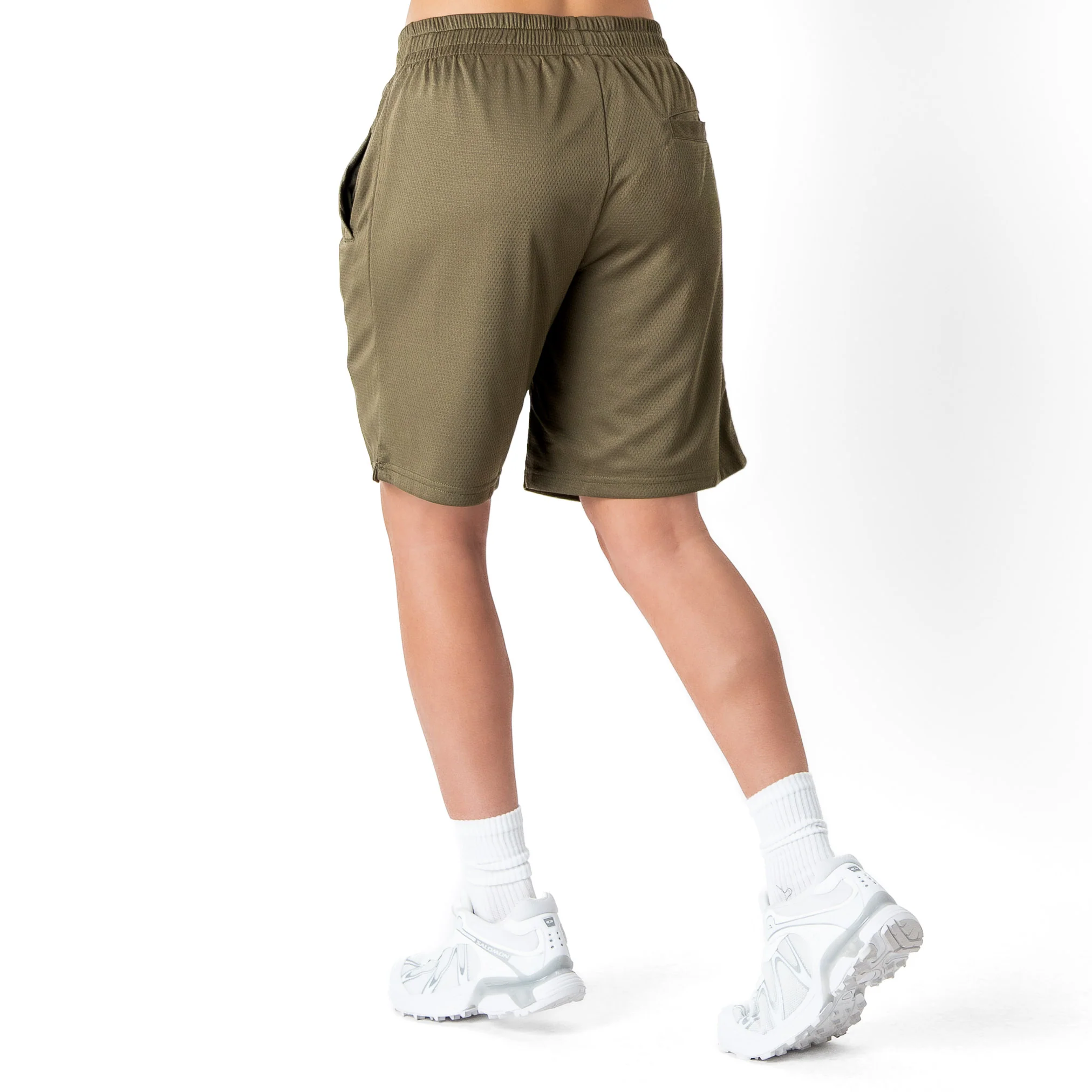 RELAXED CUT SHORTS WOLVES - OLIVE - Image 6